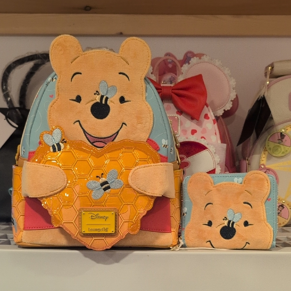 Disney Loungefly Winnie the Pooh Backpack and Wallet Set